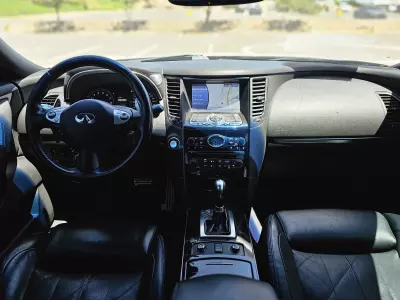 Infiniti QX70 VUD 4x4 2016