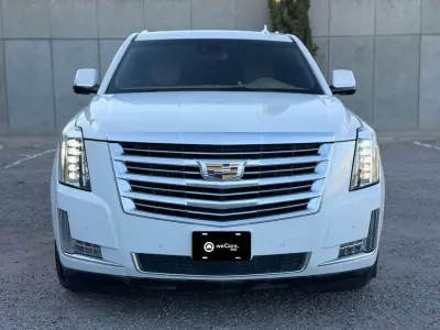 Cadillac Escalade VUD 2018