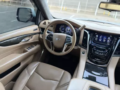 Cadillac Escalade VUD 2018
