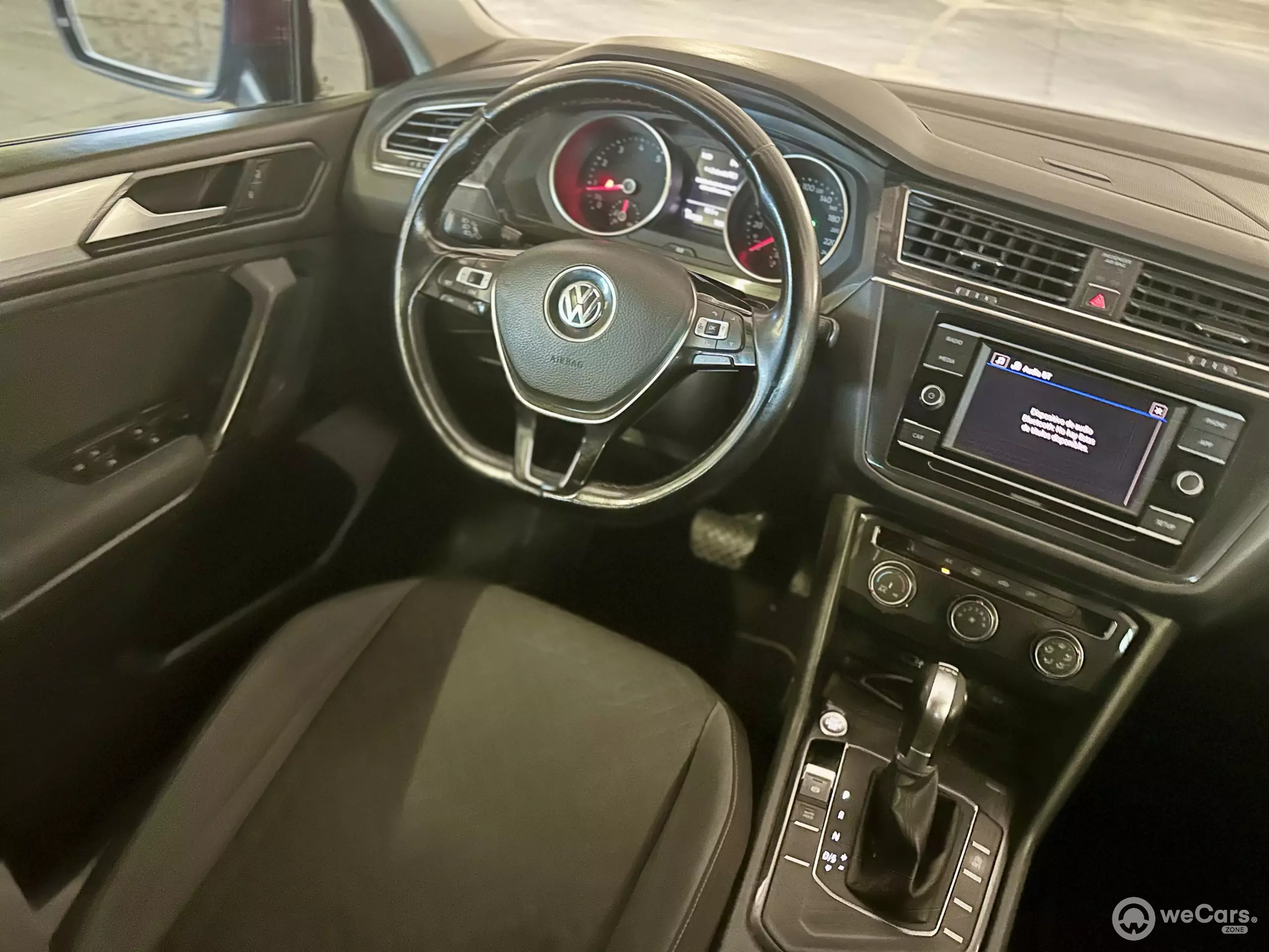 Volkswagen Tiguan VUD