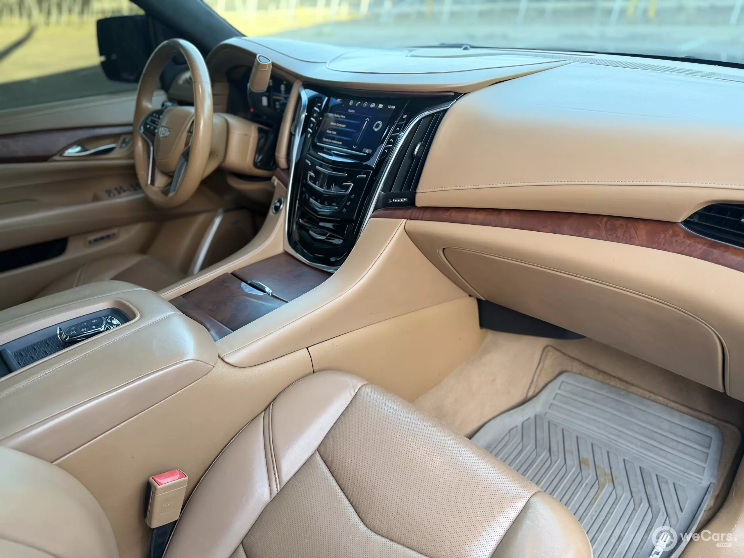 Cadillac Escalade VUD