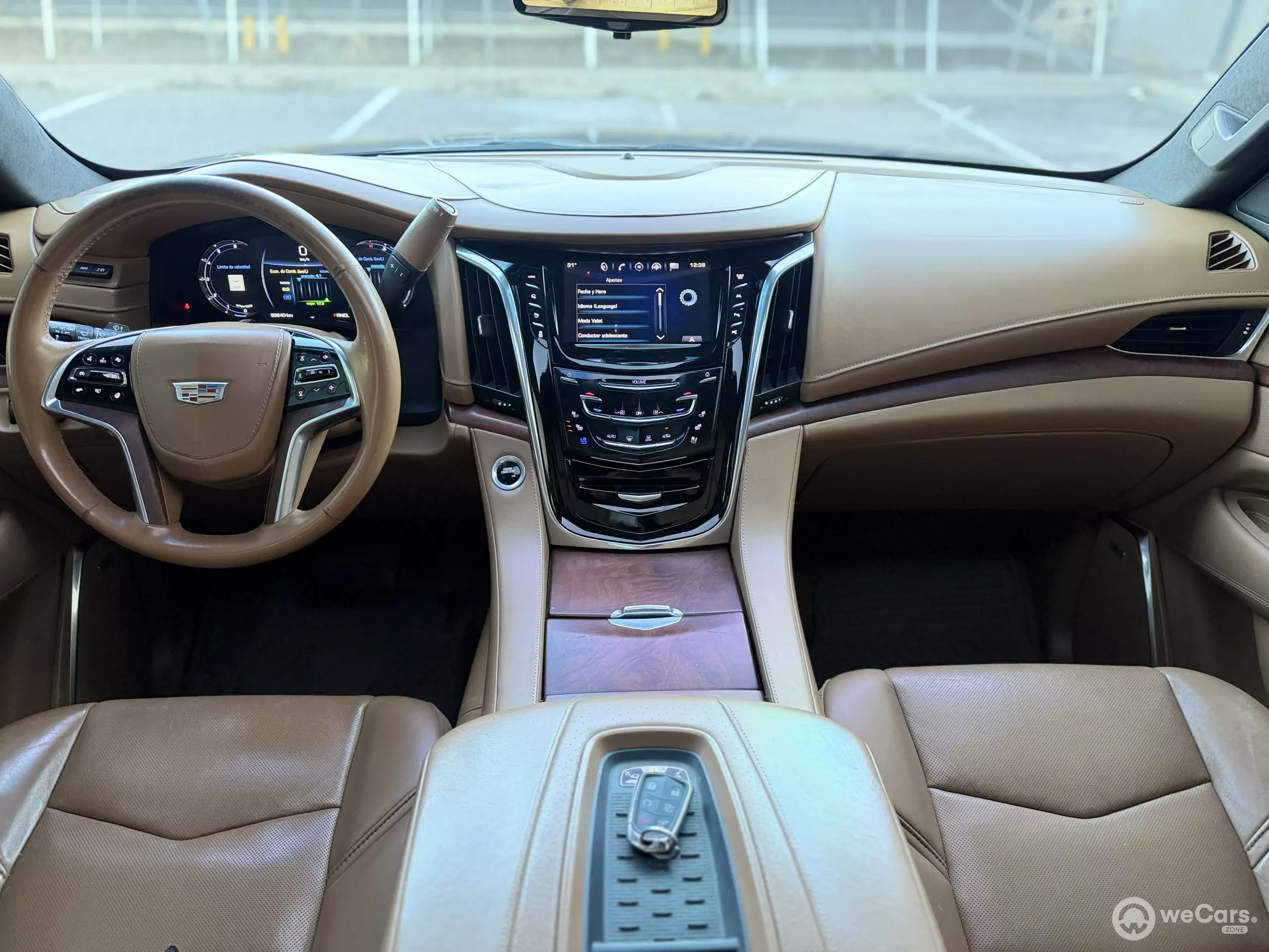 Cadillac Escalade VUD