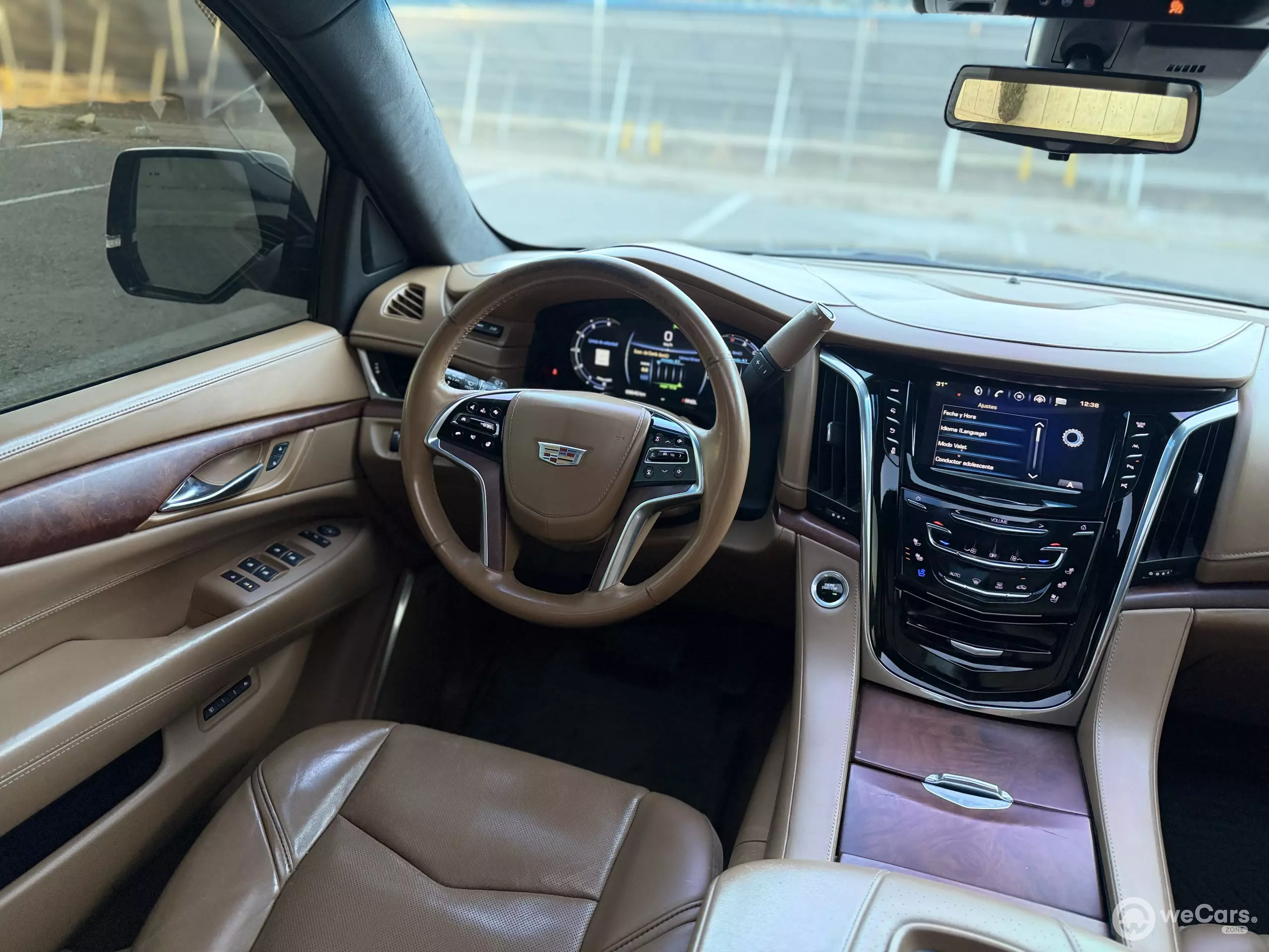 Cadillac Escalade VUD