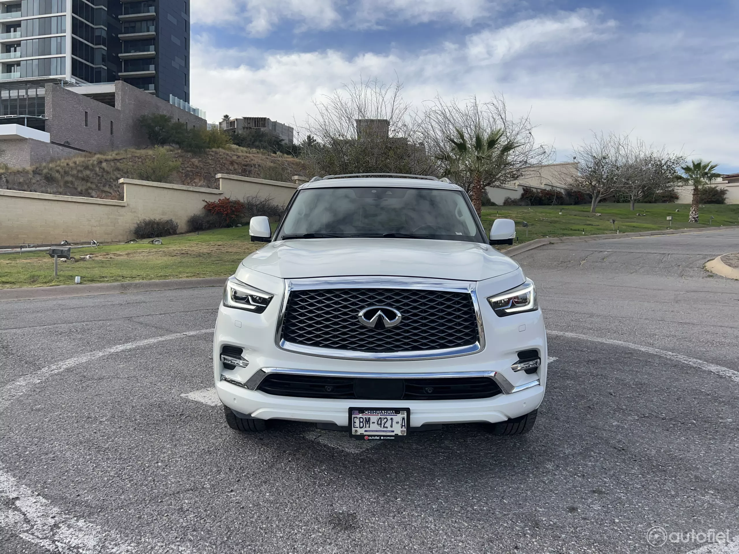 Infiniti QX80 VUD