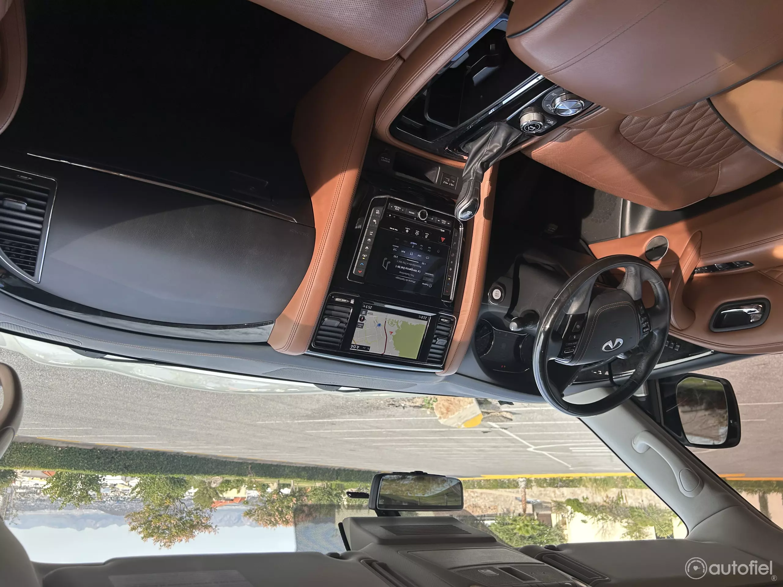 Infiniti QX80 VUD