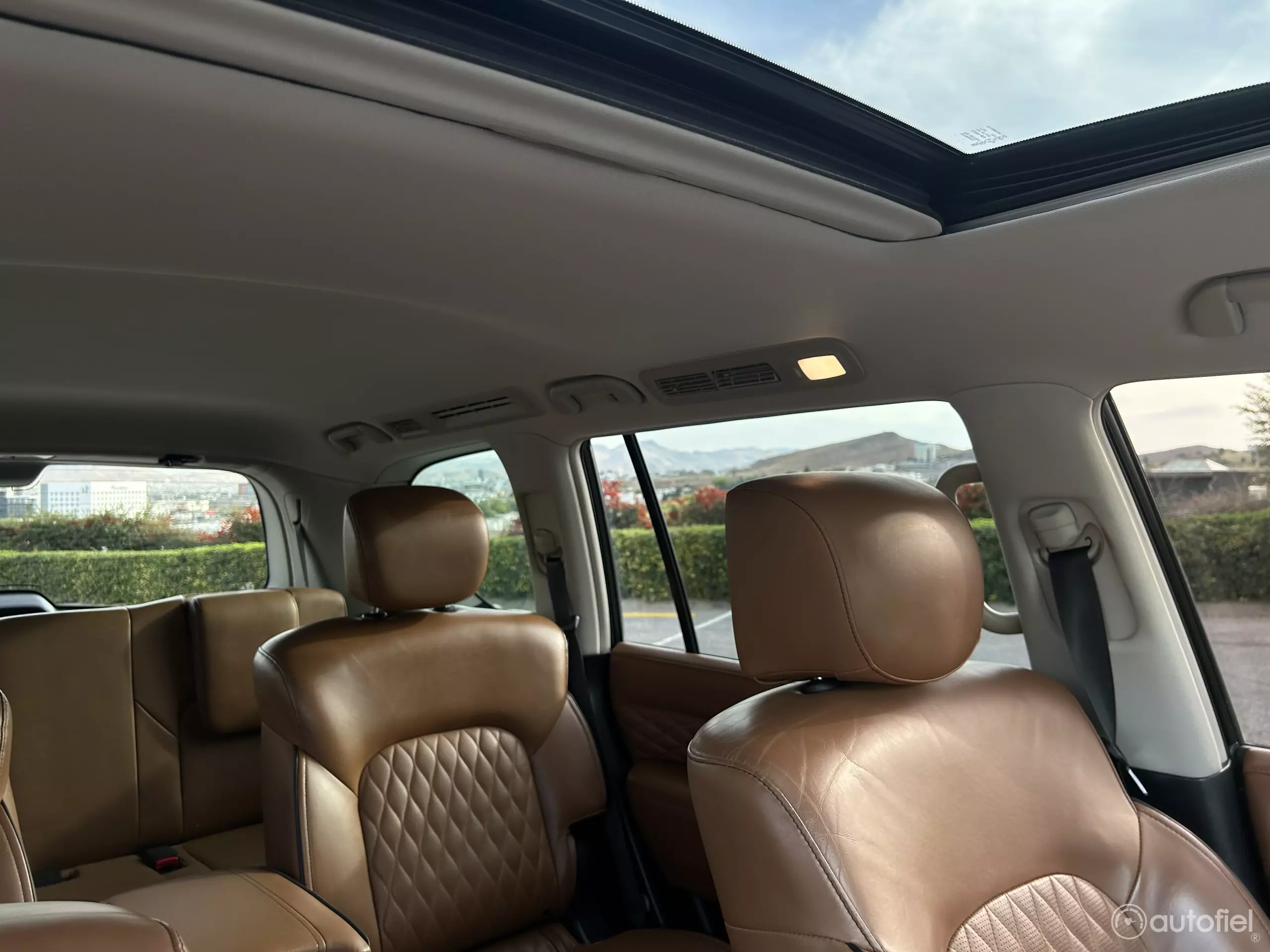 Infiniti QX80 VUD