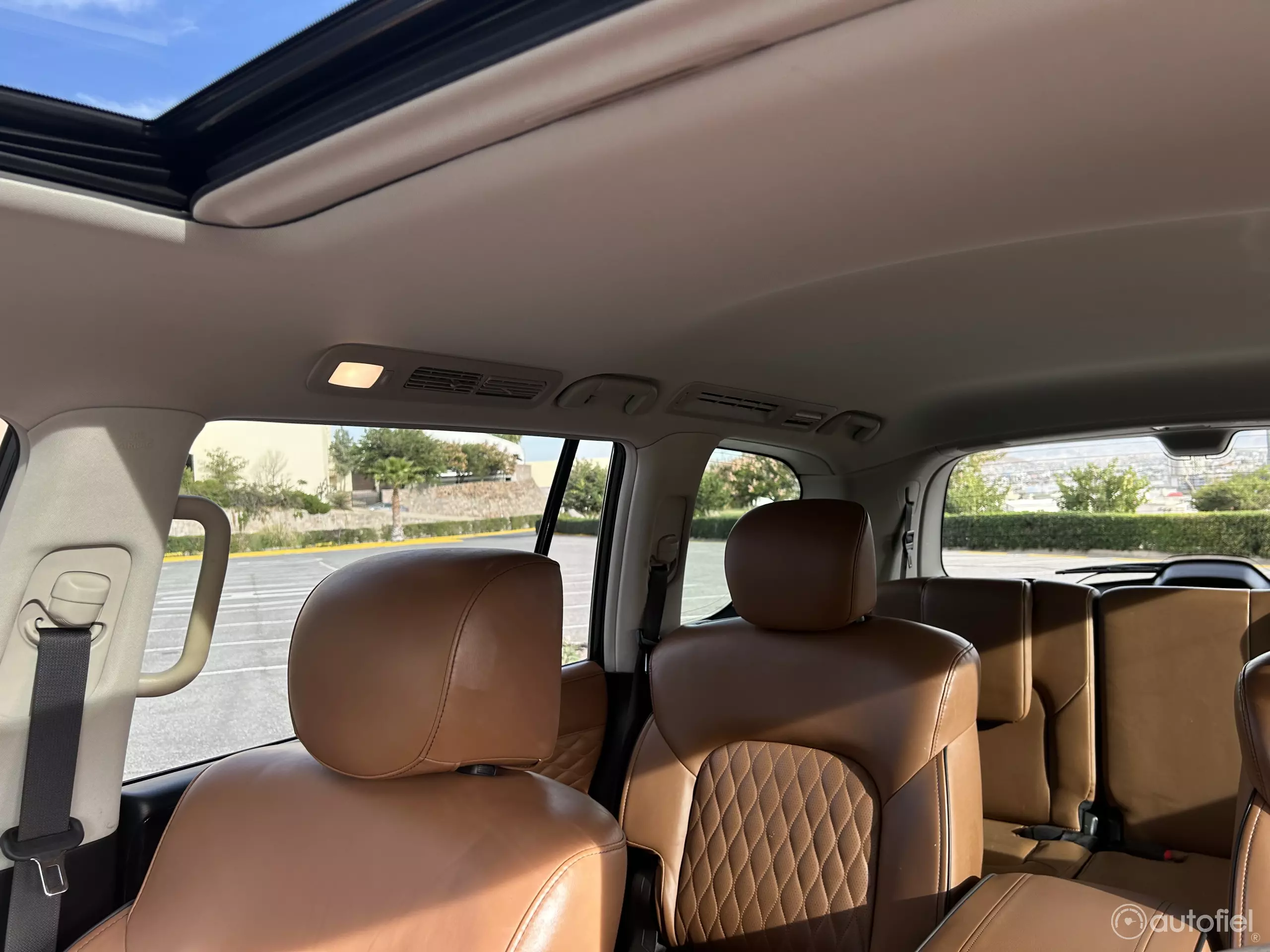 Infiniti QX80 VUD