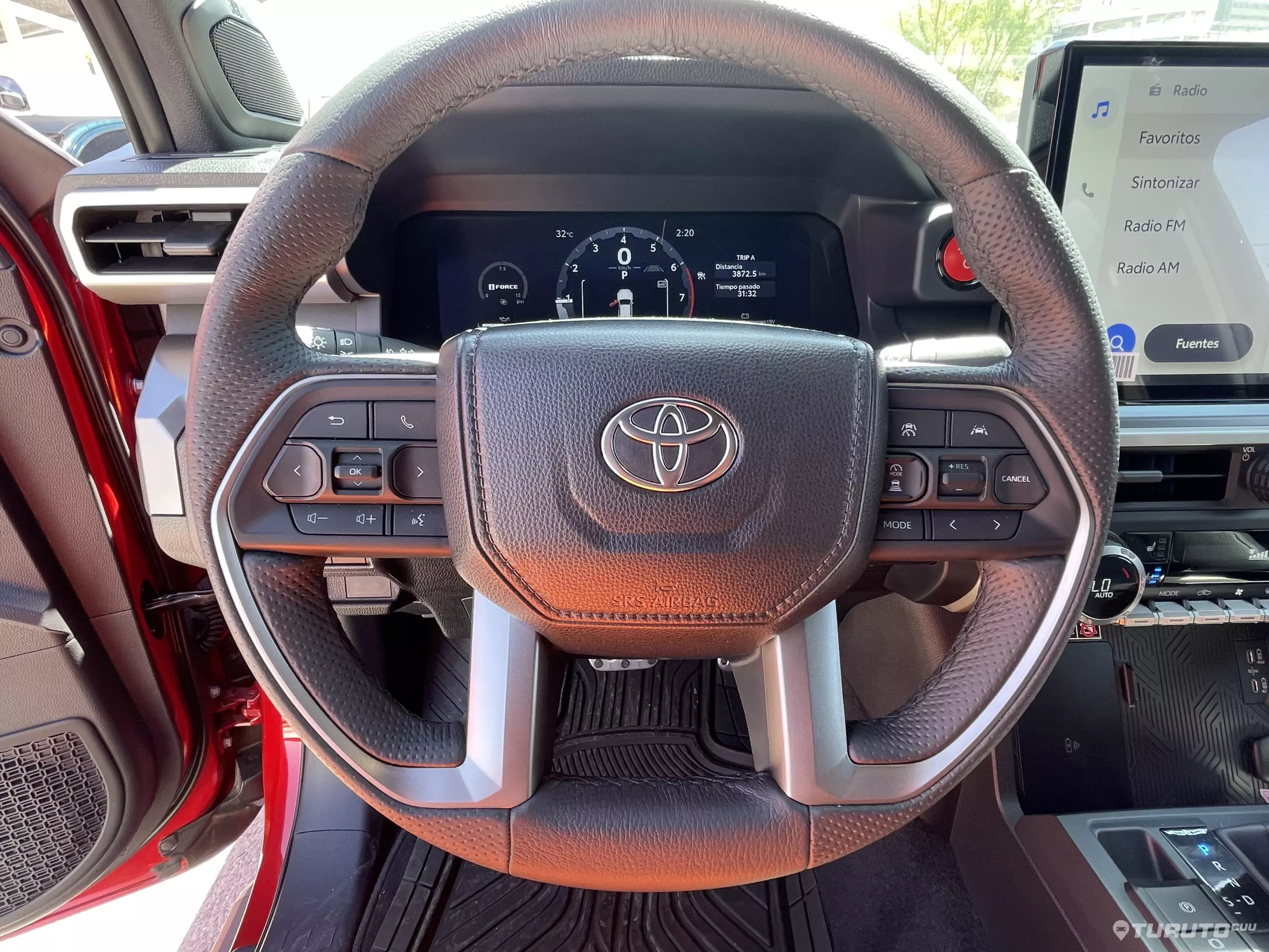Toyota Tacoma Pick-Up
