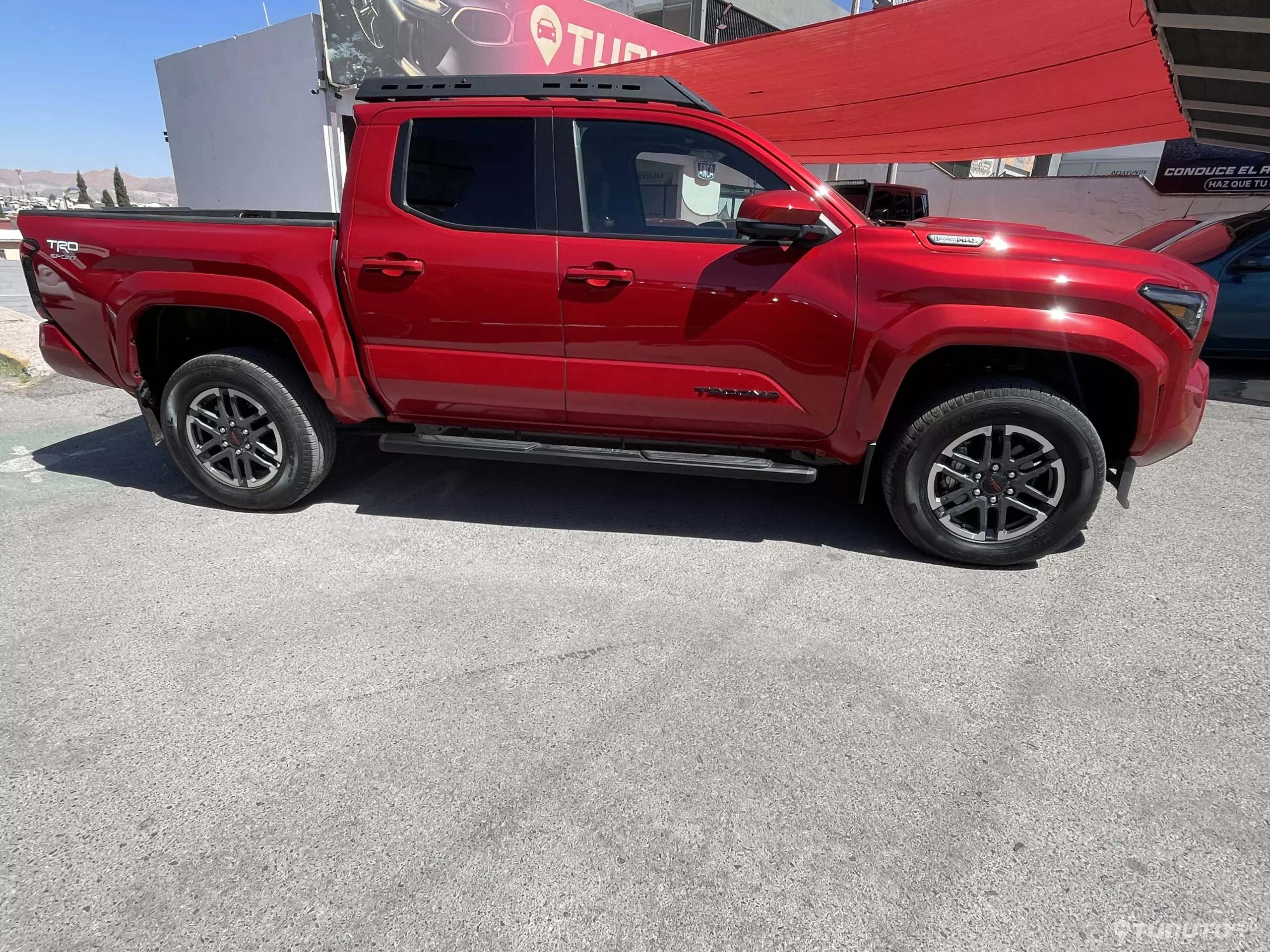 Toyota Tacoma Pick-Up