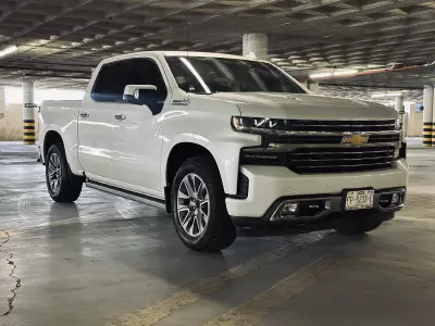 Chevrolet Cheyenne Pick-Up 2021