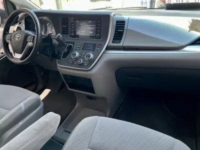 Toyota Sienna Minivan 2020