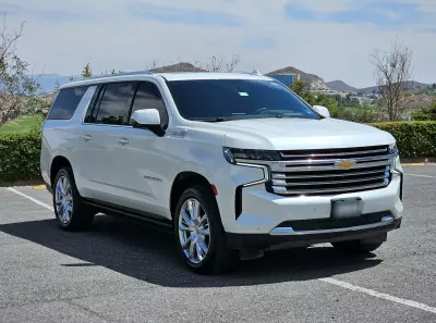 Chevrolet Suburban VUD 2023