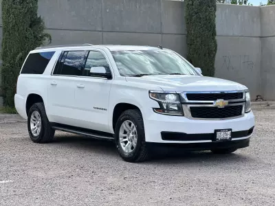 Chevrolet Suburban VUD 2017