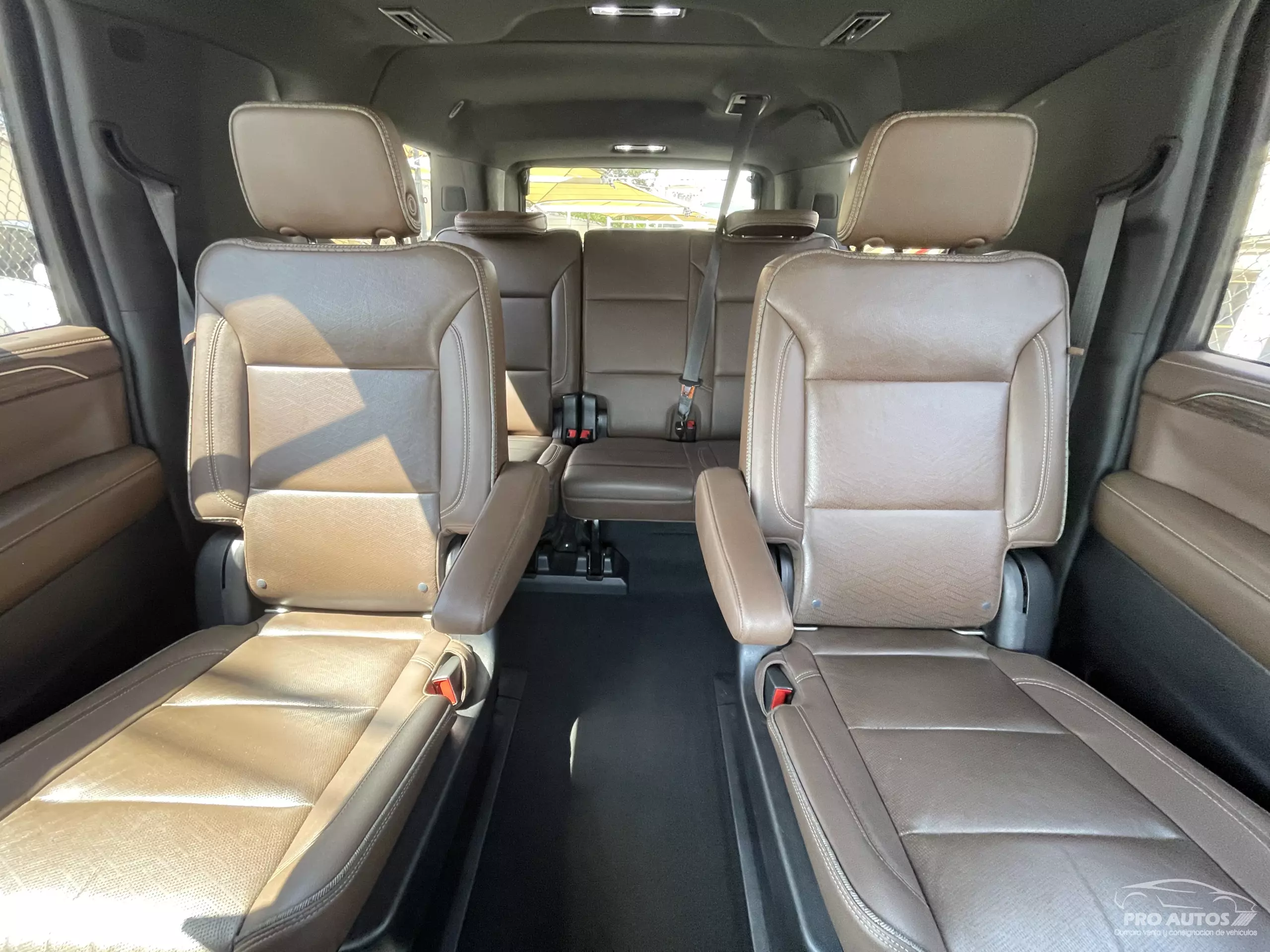 Chevrolet Suburban VUD
