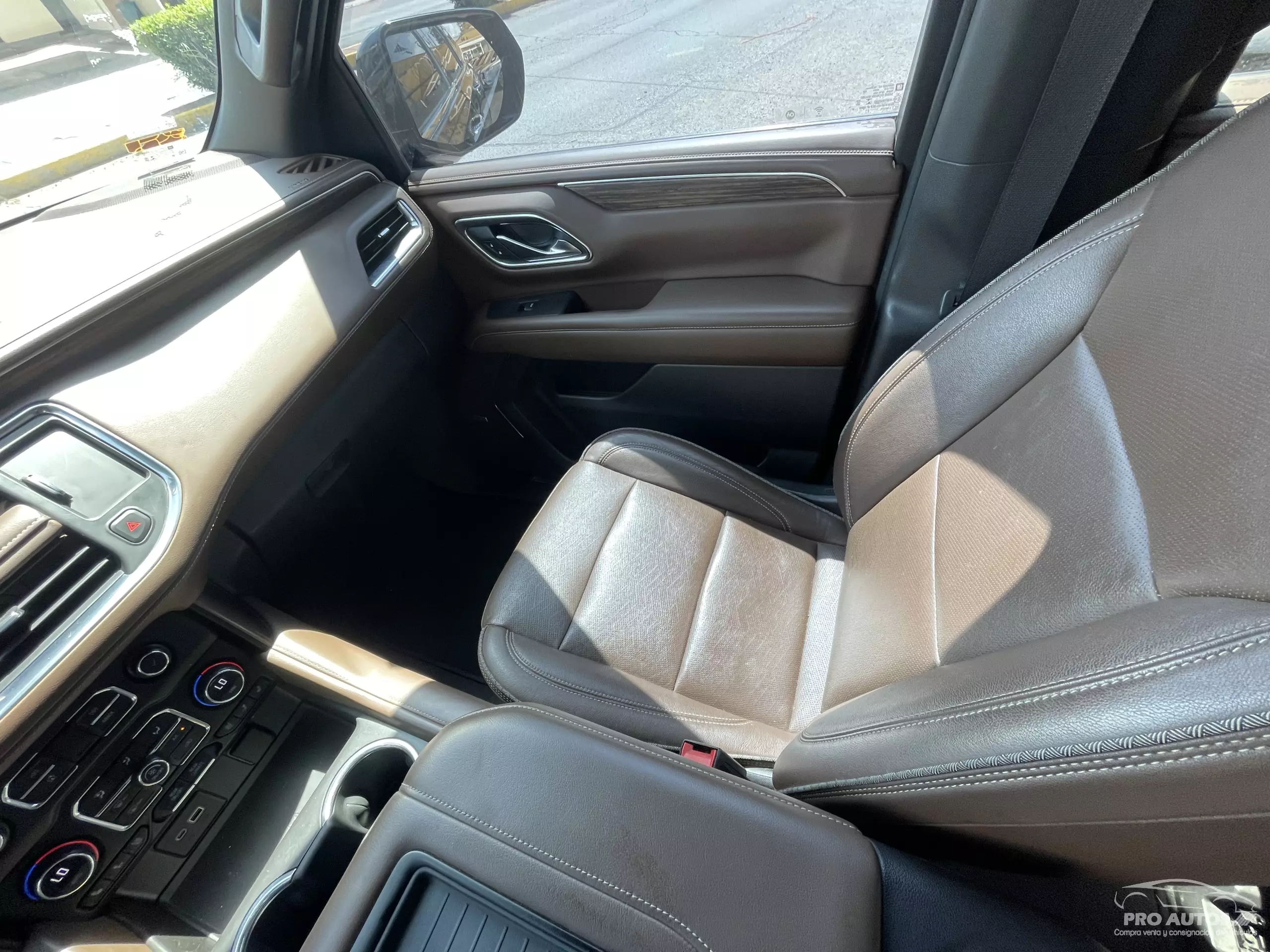 Chevrolet Suburban VUD