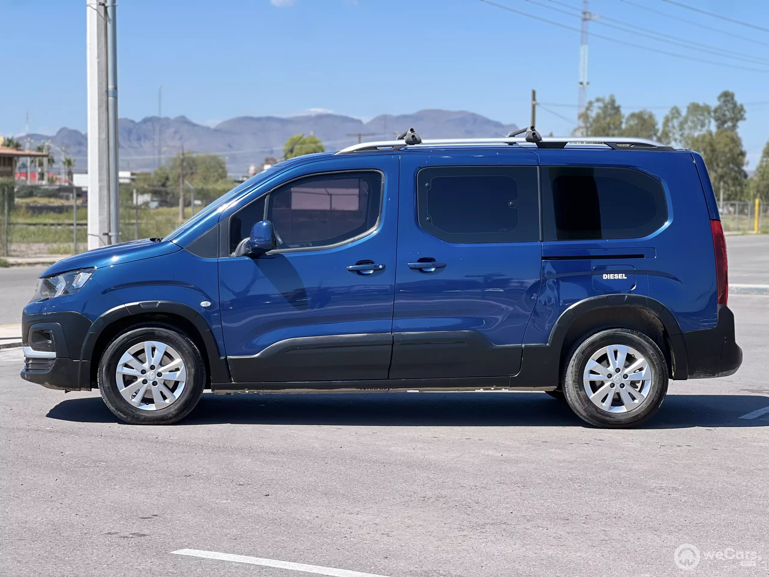 Peugeot Rifter Minivan
