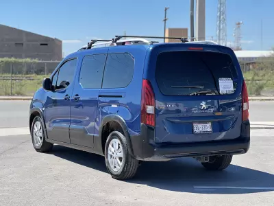 Peugeot Rifter Minivan 2021