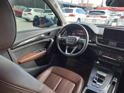 Audi Q5 Quattro VUD 2020