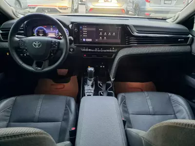 Toyota Camry 2025