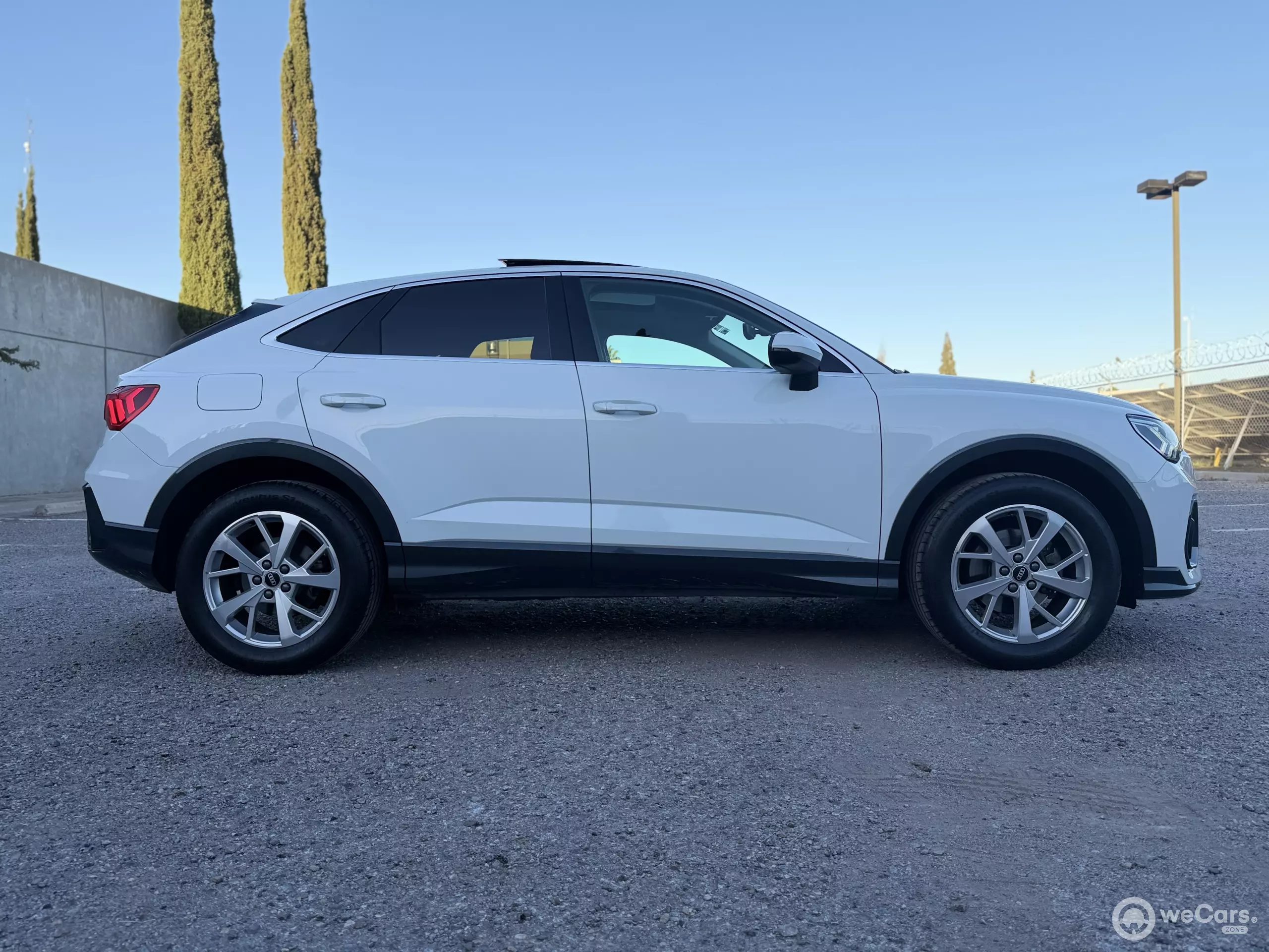 Audi Q3 VUD