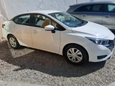 Nissan Versa 2023