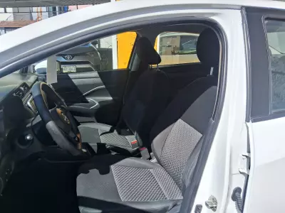 Nissan Versa 2023