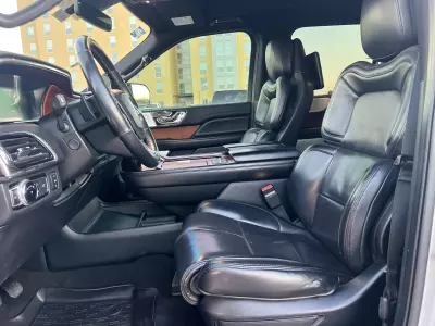 Lincoln Navigator VUD 2020