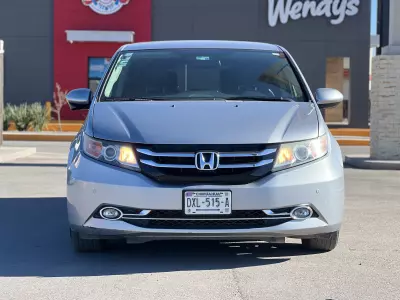 Honda Odyssey Minivan 2016