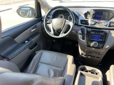 Honda Odyssey Minivan 2016