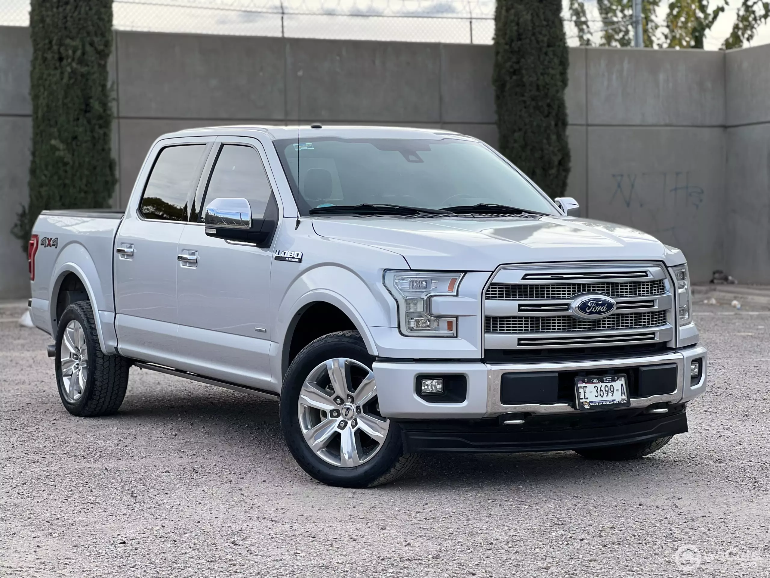 Ford Lobo Pick-Up