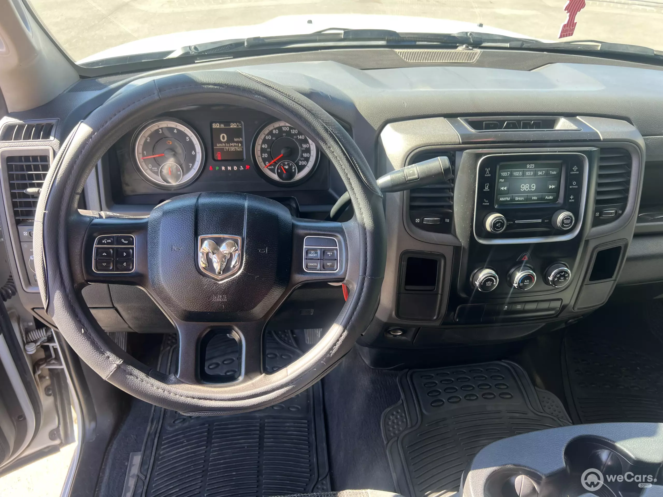 Dodge Ram 1500 Pick-Up