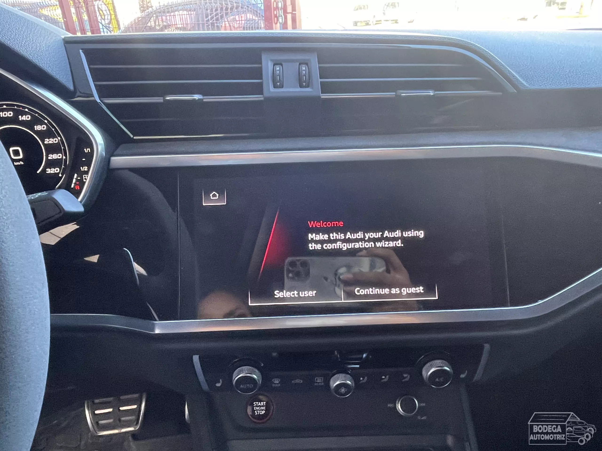 Audi Q3 VUD