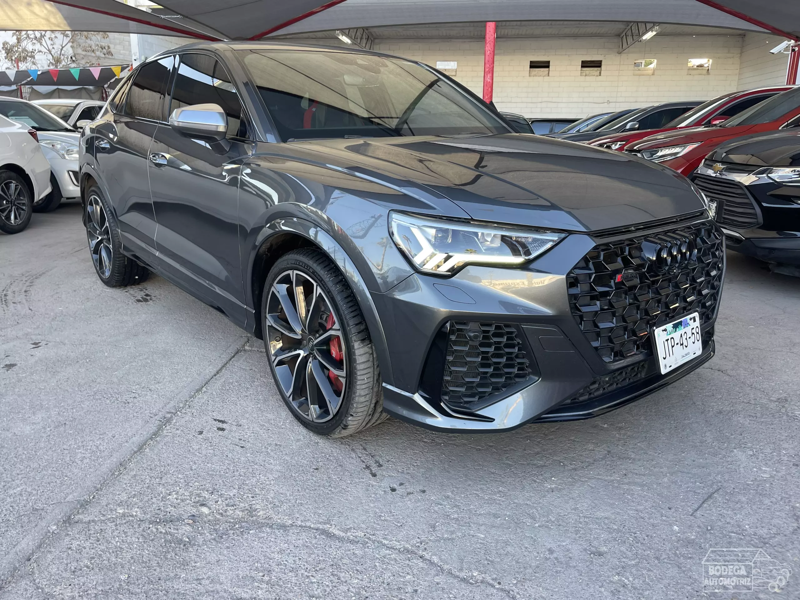 Audi Q3 VUD
