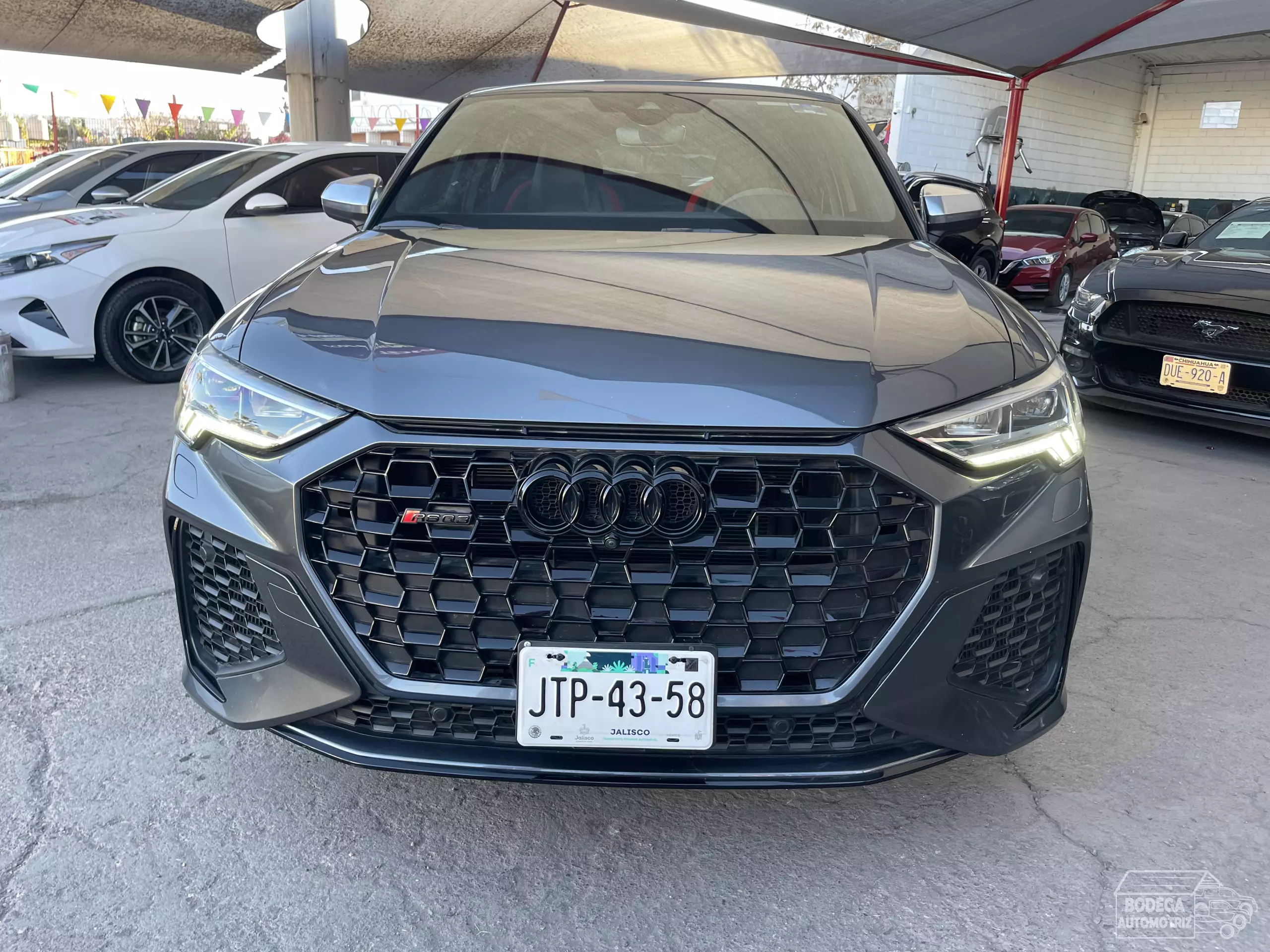 Audi Q3 VUD