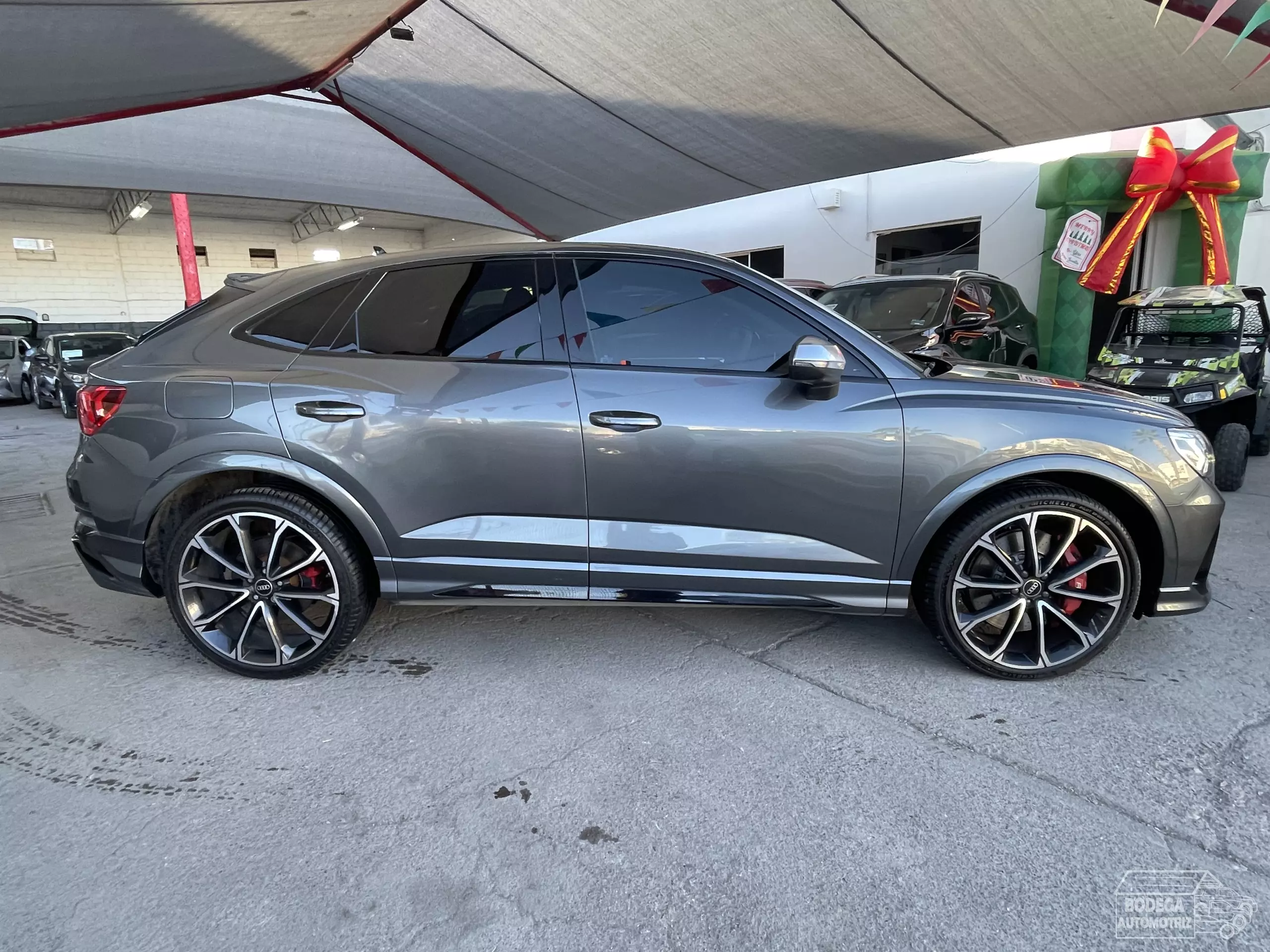 Audi Q3 VUD
