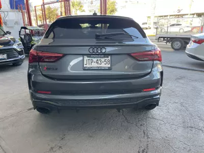 Audi Q3 VUD 2023
