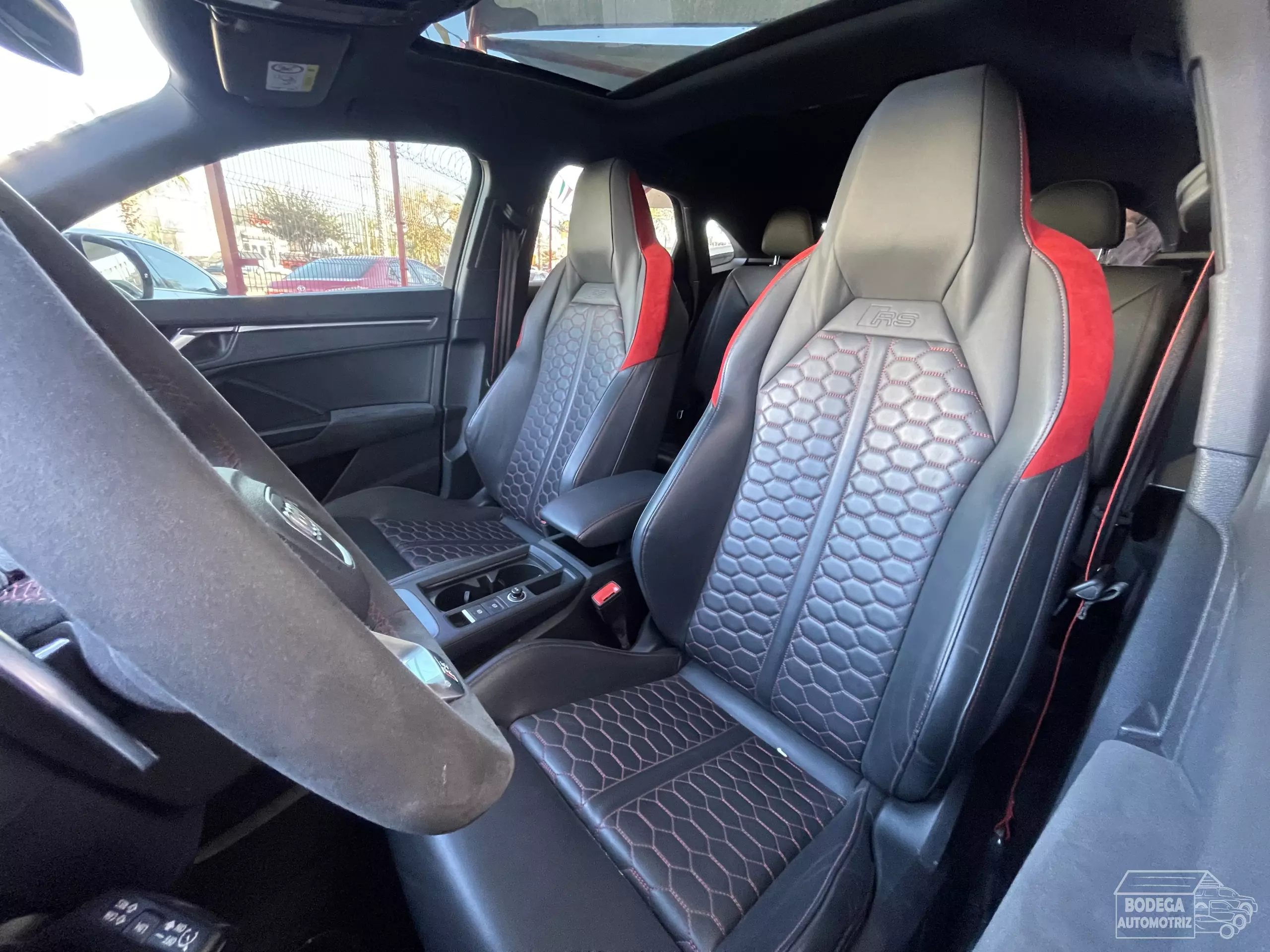 Audi Q3 VUD