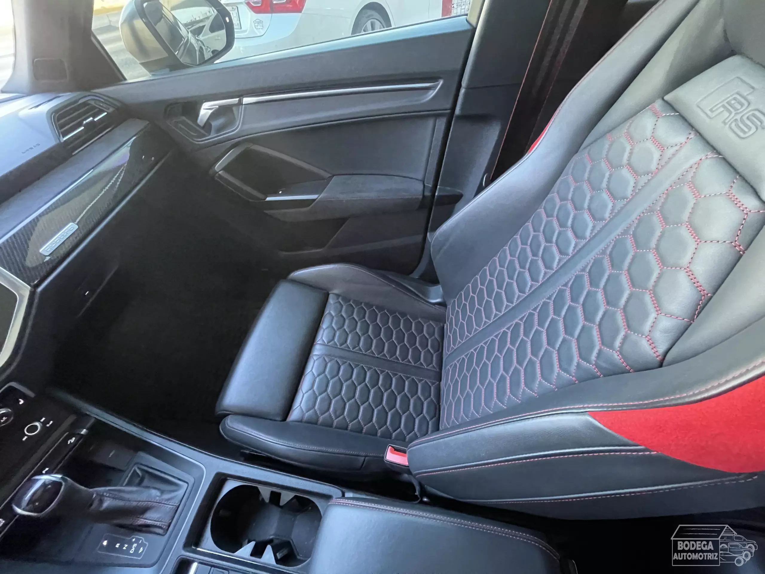 Audi Q3 VUD