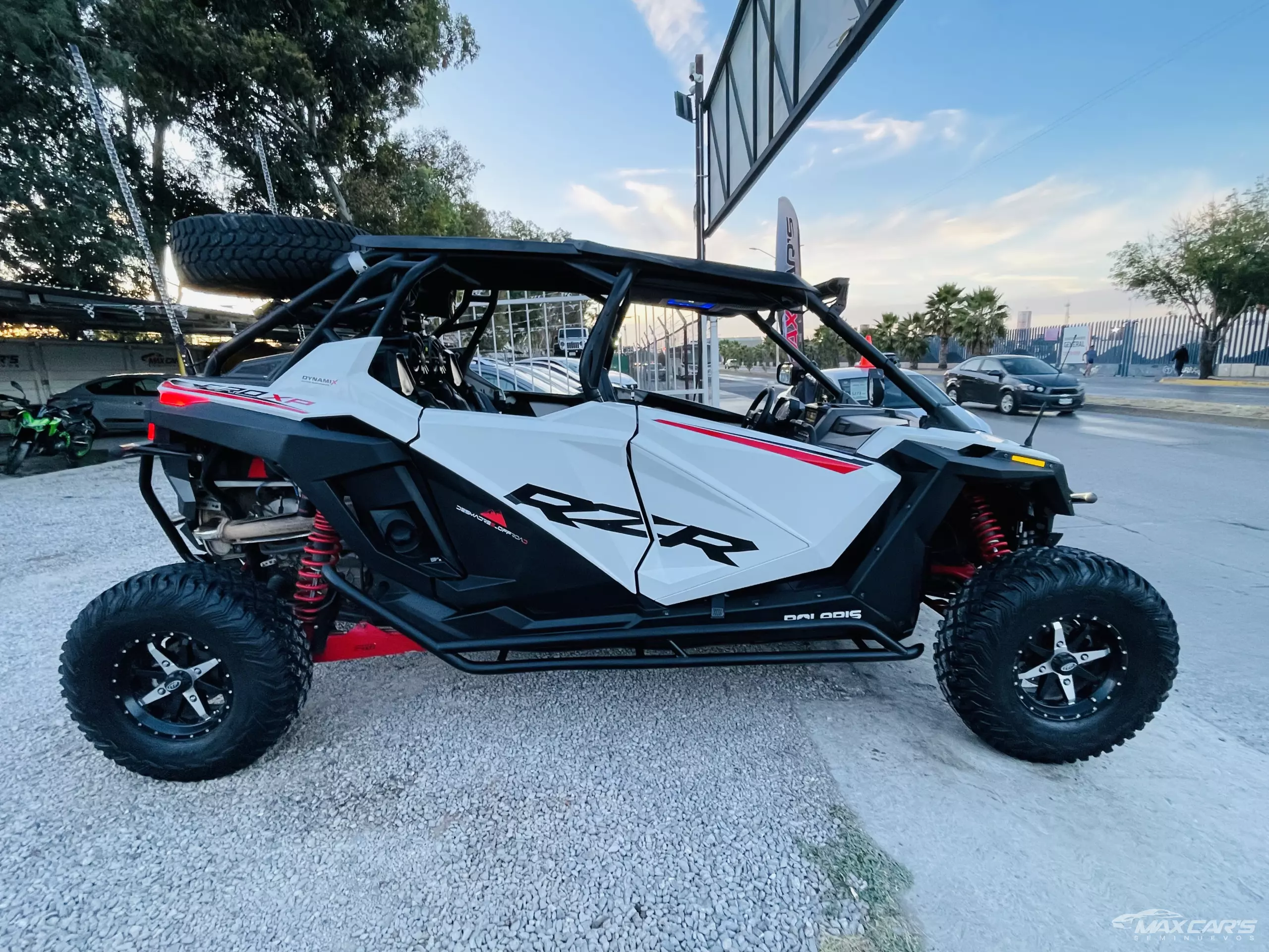 POLARIS RZR 