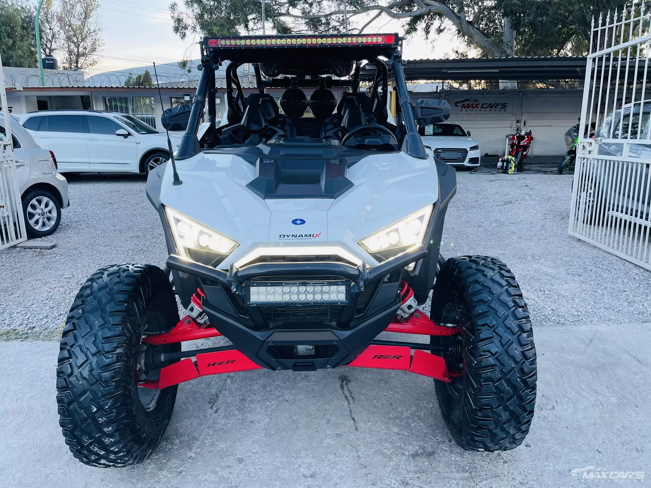 POLARIS RZR 
