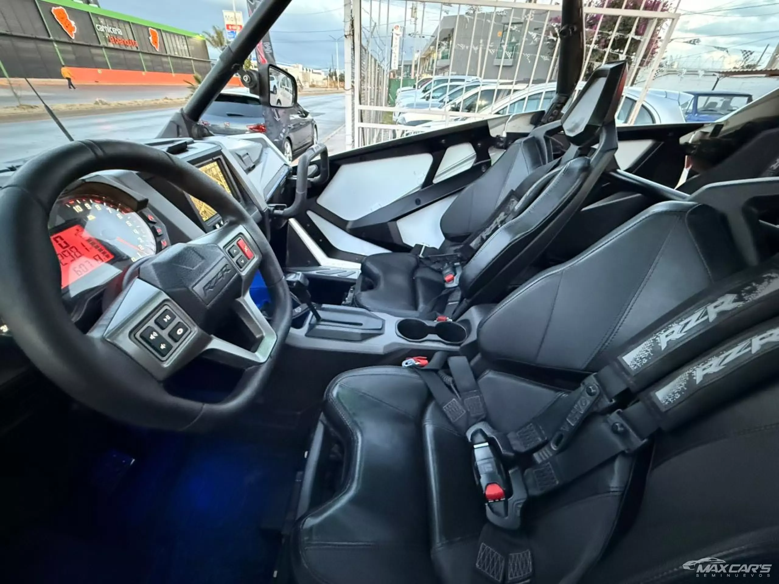 POLARIS RZR 