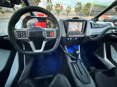 POLARIS RZR 2021