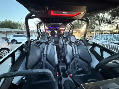 POLARIS RZR 2021