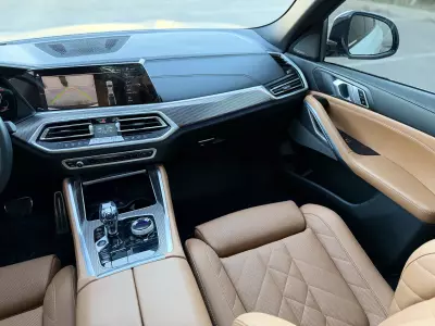 BMW X6 VUD 2023