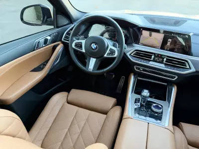 BMW X6 VUD 2023