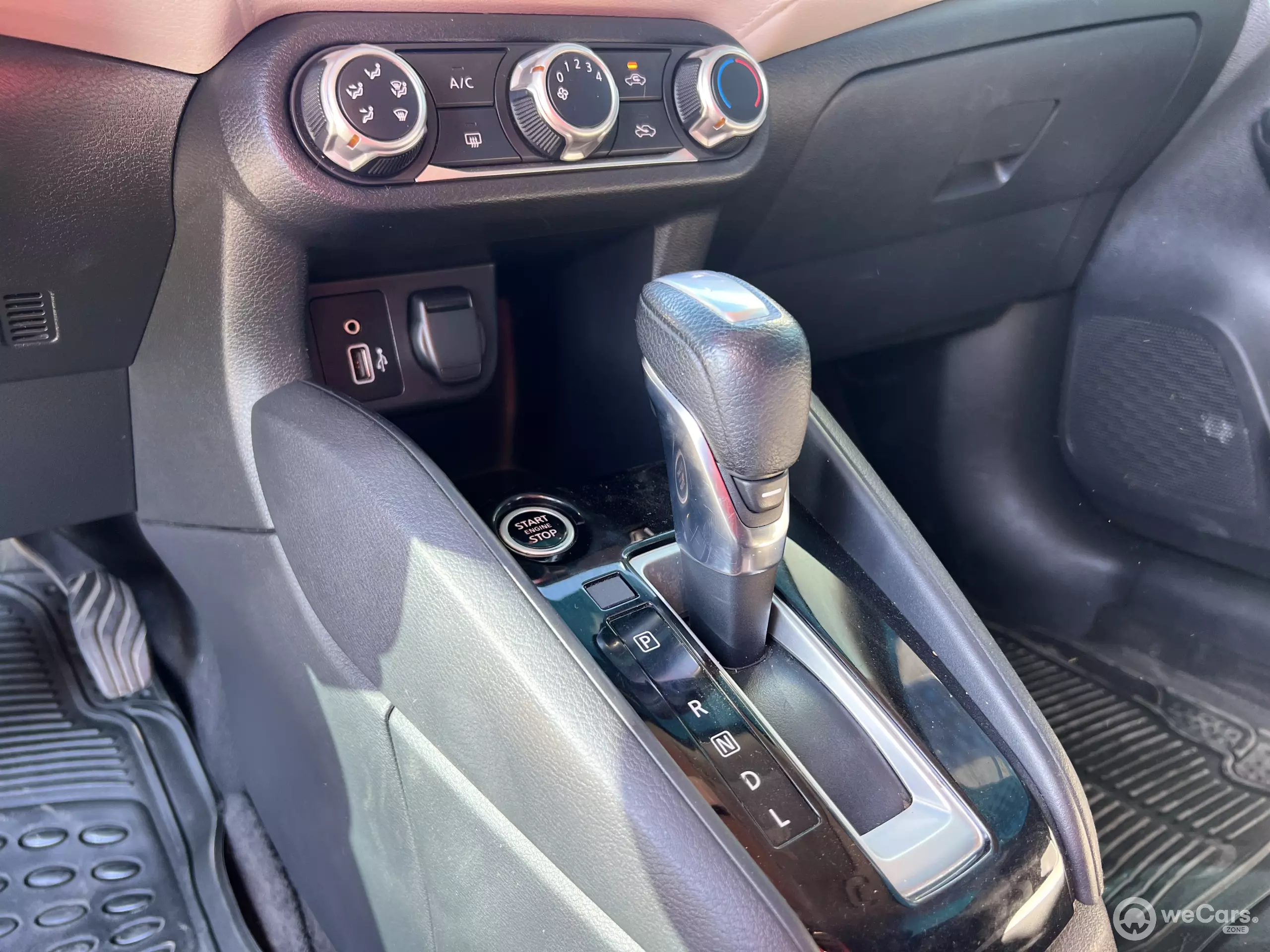 Nissan Versa