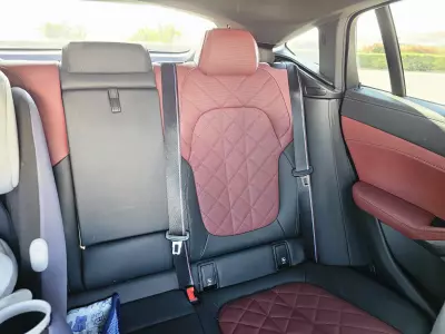 BMW X6 VUD 2025
