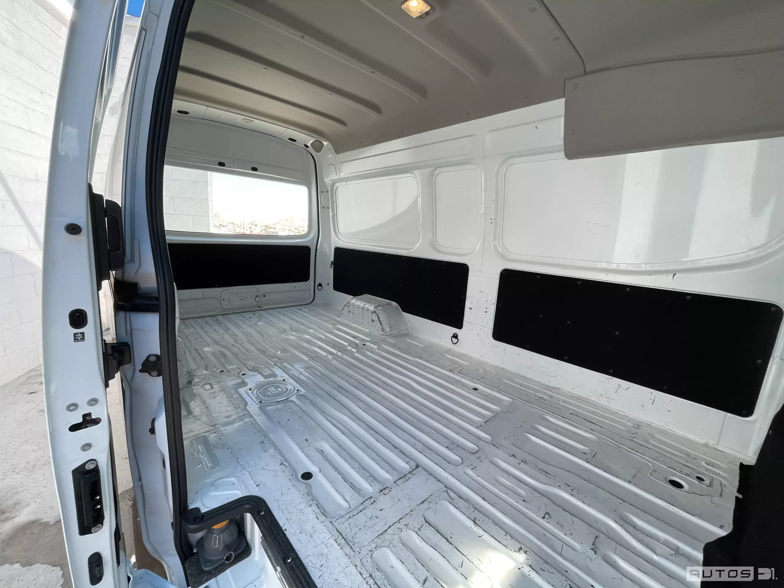 Nissan Urvan Panel