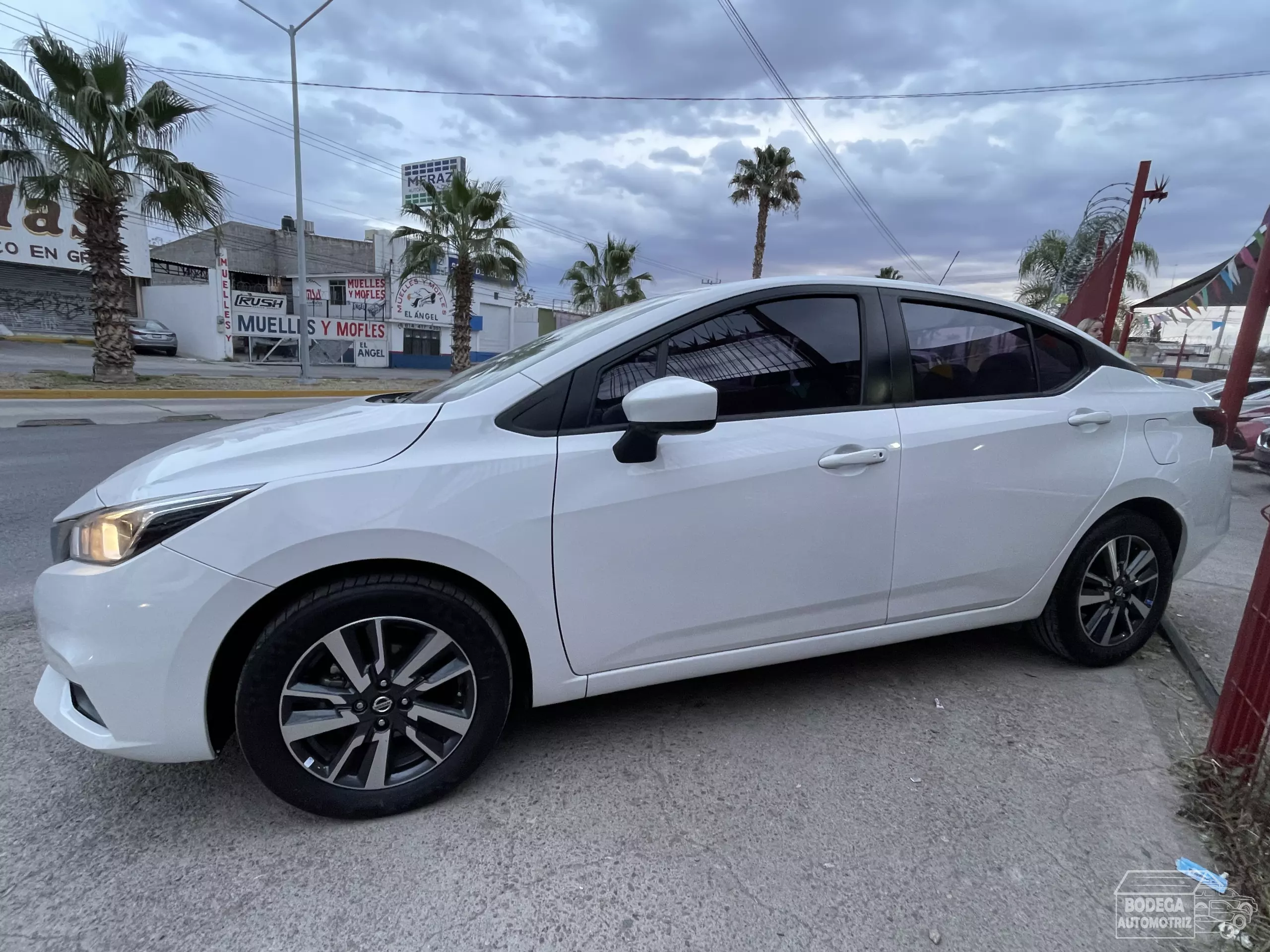 Nissan Versa