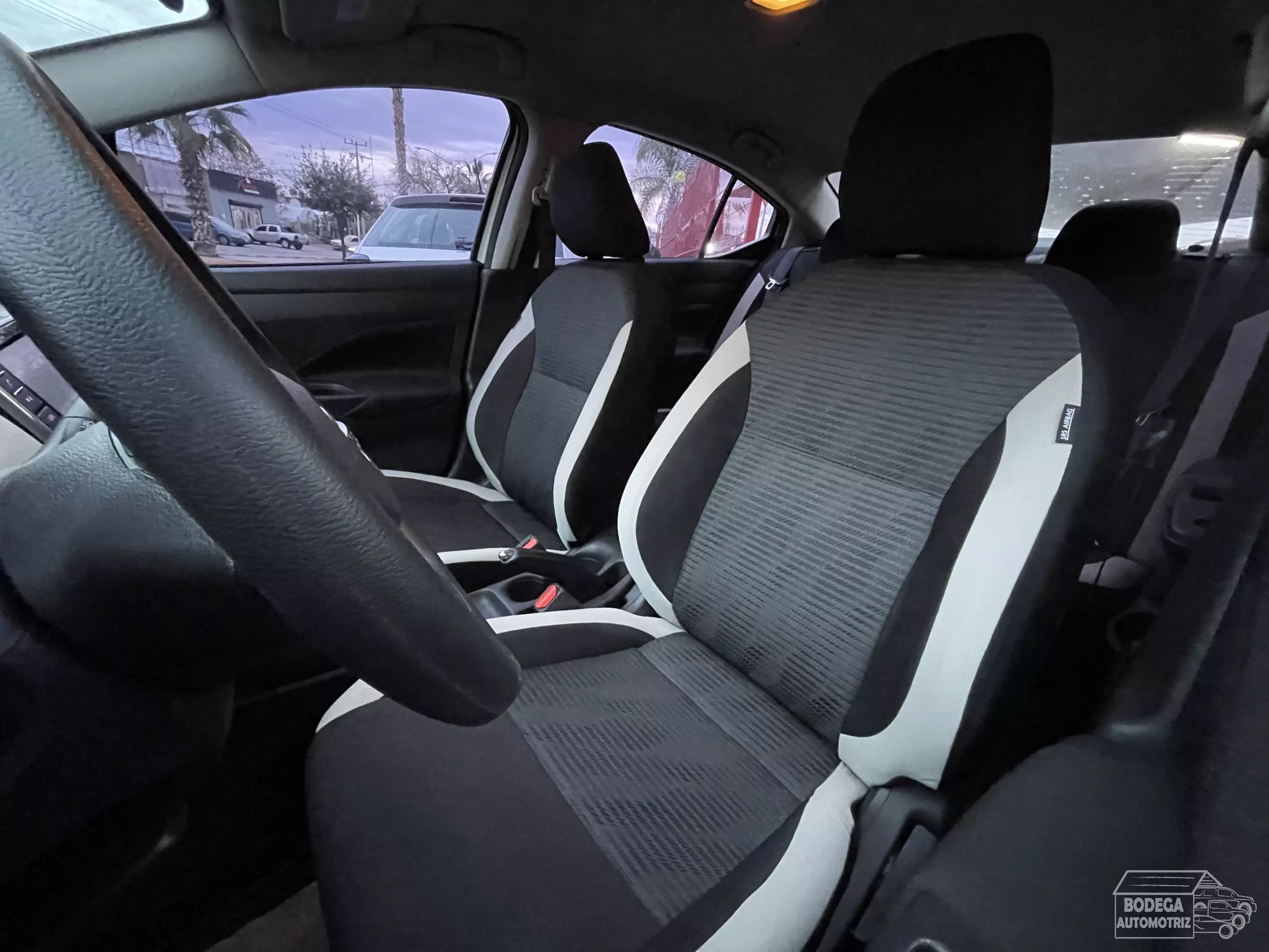 Nissan Versa